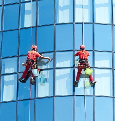 Мытье фасадов промальпинистами в Златоусте